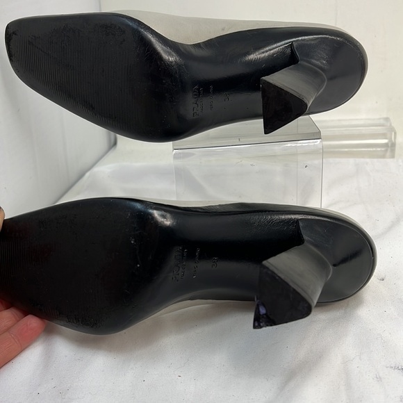 Prada Sz 38 Gray Leather Cuban Heel Pumps - Picture 14 of 15